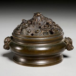 Antique Chinese Xuande style bronze censer