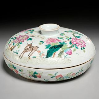 Chinese famille rose sweetmeats dish and cover