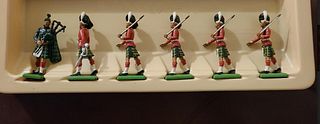 LOT 4 OF BRITAIN TOY SOLDIER FIGURINES Collection