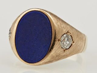 Man's 18K Yellow Gold Dinner Ring, with an oval la