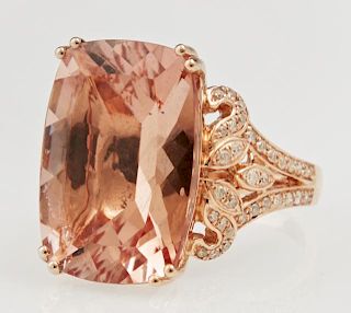 Lady's 14K Rose Gold Dinner Ring, with a 12.6 cara