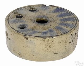 American stoneware inkwell, 19th c., with cobalt highlights, 1 1/2'' h., 4'' w.