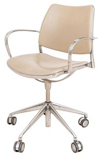 Stua Gas Spanish Modern Office Chair