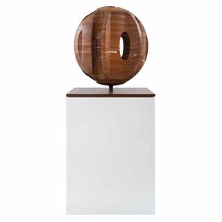 FERNANDO PACHECO, Tzalam 4, Firmada, Escultura tallada en madera de tzalam en base de madera, 158x70x40cm medidas totales, Certificado