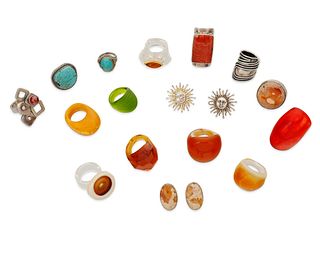 A group of costume jewelry including Lalique