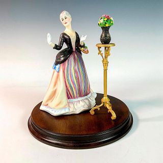 2pc Royal Doulton Figurine, Flower Arranging HN3040