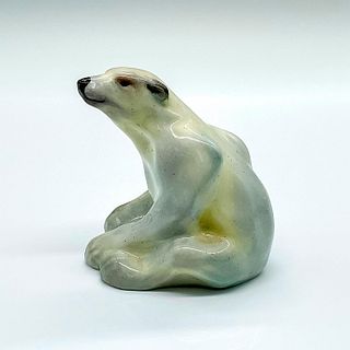 Royal Doulton Animal Figurine, Polar Bear HN121