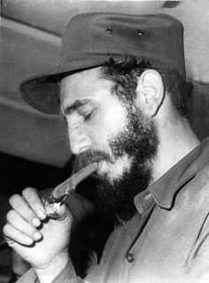 Fidel Castro "Smoking" Print