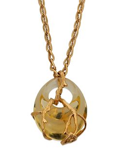 A Lalique crystal necklace