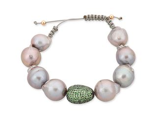 A baroque cultured pearl and tsavorite garnet bracelet