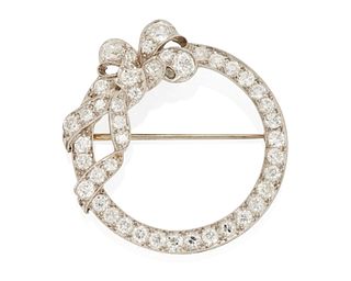 A diamond wreath brooch