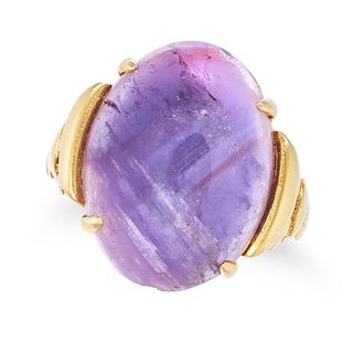 AN AMETHYST DRESS RING in 14ct yellow gold, set with an oval cabochon amethyst of approximately 1...