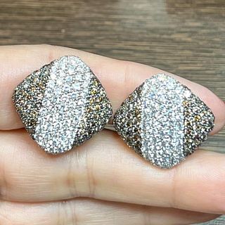 18K White Gold 14.00 Ct. Diamond Earrings