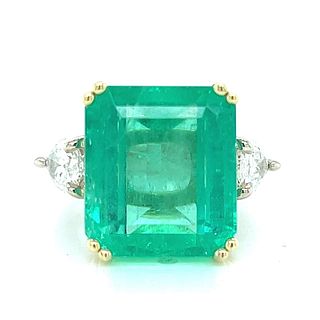 18K Yellow Gold GRS Certified 20.57 Ct. Colombian Emerald and Diamond Ring