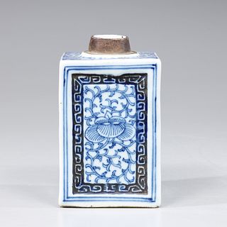Antique Chinese Blue and White Porcelain Tea Caddy