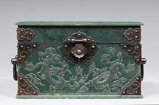 Fine Chinese Spinach Jade Covered Box