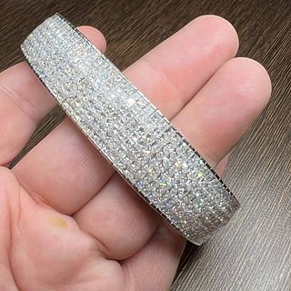 18K White Gold 65.00 Ct. Diamond Bracelet