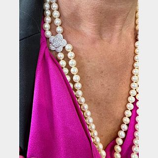 18K White Gold Cultured Pearl Necklace