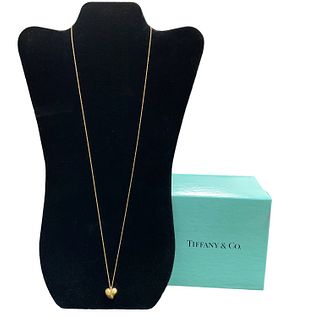 Tiffany & Co., Elsa Peretti Heart  Pendant & Chain Necklace in 18 kt Yellow Gold