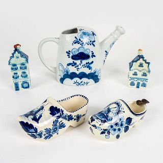 5pc Delft Porcelain Decorative Figures