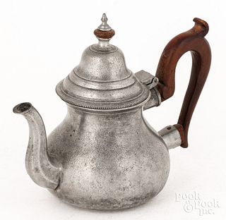 English Queen Anne pewter teapot, 18th c.
