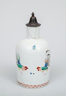 Chantilly Porcelain Tea Caddy, in the Kakiemon Pattern