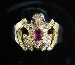 Natural ruby frog and diamonds 18K ring