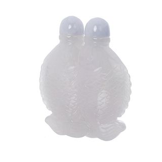 Jade pair of fishes snuff bottle ornament