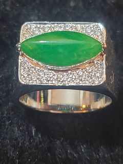 Jadeite marquise and diamond 18K ring