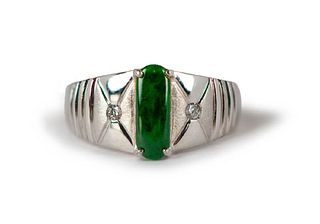 Natural jadeite and diamond ring