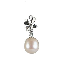 Cultuered pearl and diamond 14K pendant