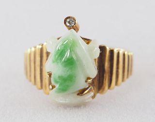 Natural jade frog and diamond 18K ring
