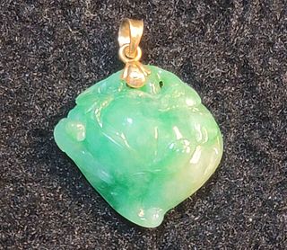 Jadeite pendant 18K pendant with report