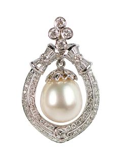 South sea cultured pearl and diamond 18K pendant