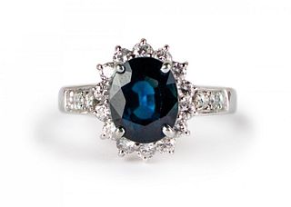 3.13 carats blue sapphire and diamond 14K ring wit