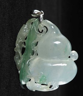 Natural jadeite pendant