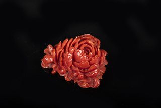 Natural coral chrysanthemum ornament with report