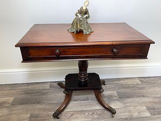 SIDE TABLE WITH DRAWER