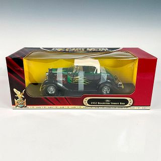 Road Signature Deluxe Edition 1932 Ford Roadster Model Car