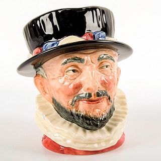 Beefeater GR D6206 - Large - Royal Doulton Character Jug