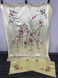 VINTAGE EMBROIDERED SILK QUILT COVER W PILLOW CASES