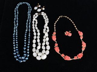 COLORFUL VINTAGE JEWELRY