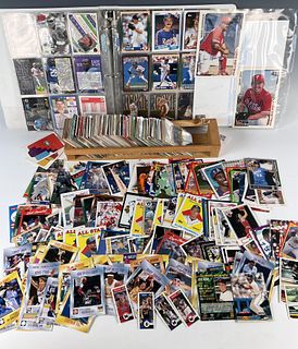 LOT OF SPORTS COLLECTIBLE TRADING CARDS SIGNED