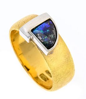 Opal ring GG/WG 750/000 with a