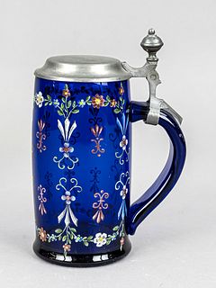 Beer stein with pewter hinged