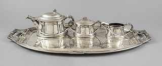 Three-piece Art Nouveau tea cen