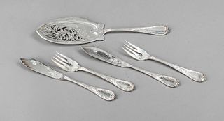 Fish cutlery for twelve persons