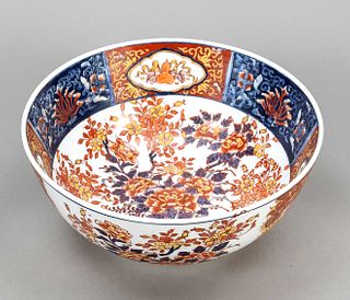 Large Imari bowl Xianfeng, China, Q