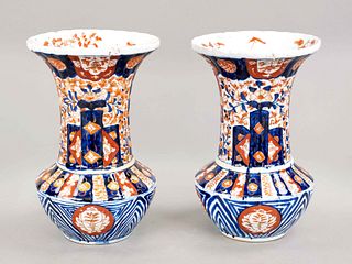 Pair of rare Imari crater vases, Ja