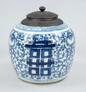 Blue and white lidded pot, China, Q